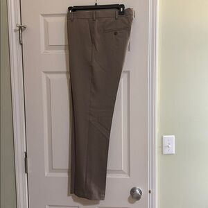 Van Heusen Men’s Classic Brown Dress Pants